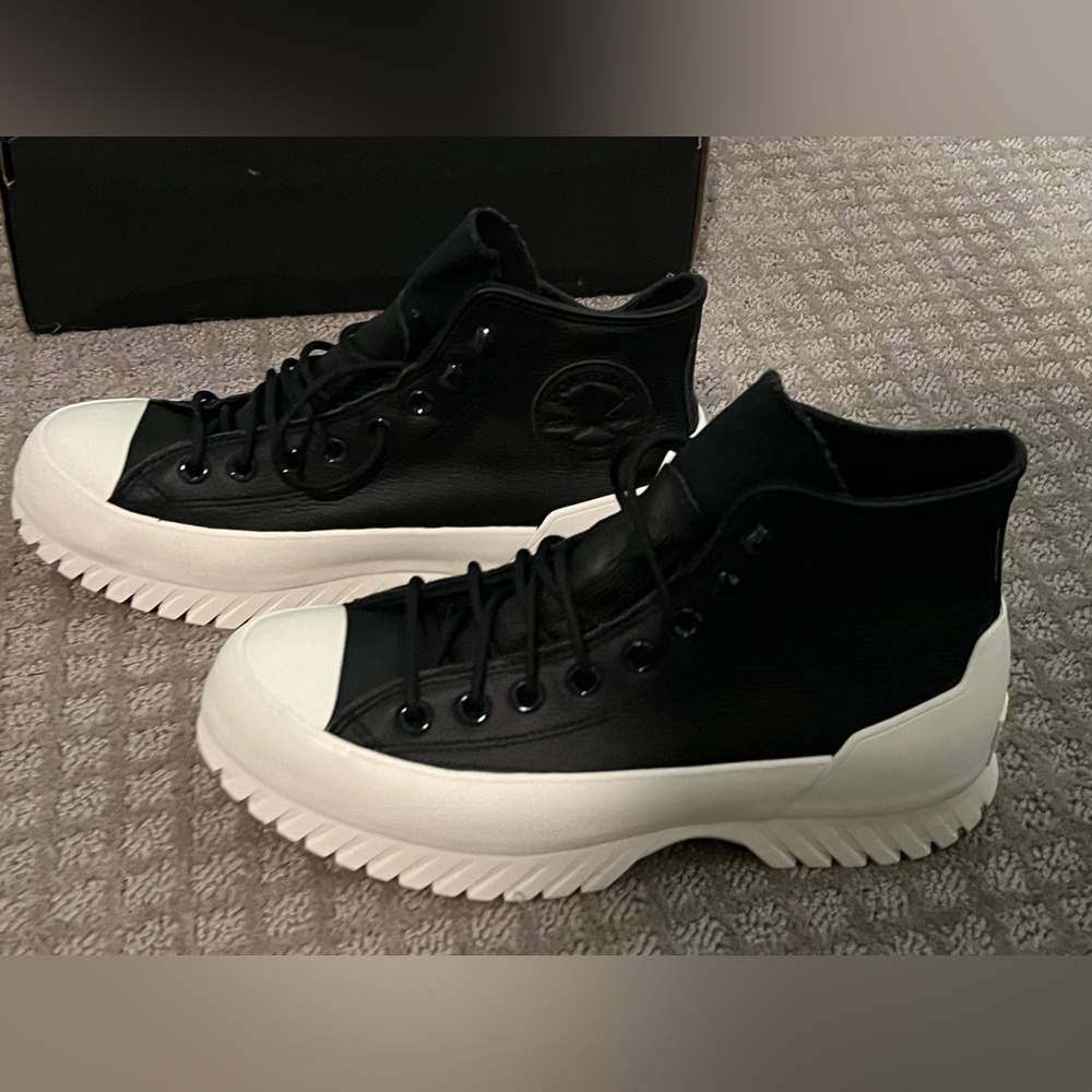 Chuck Taylor All Star Lugged Winter 2.0 Black/Bold Mandarin/Egret size 10